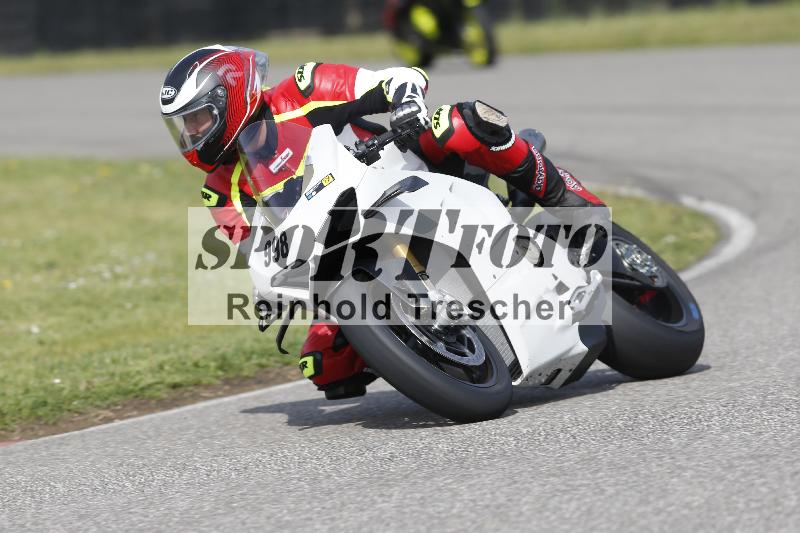 Archiv-2025/07 19.04.2025 Speer Racing ADR/Gruppe gelb/998